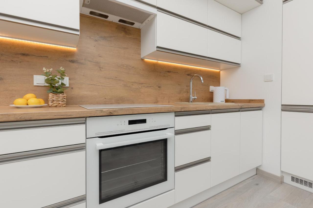 Cozy Apartment With Parking Bakalarska By Noclegi Renters Warsaw Ngoại thất bức ảnh
