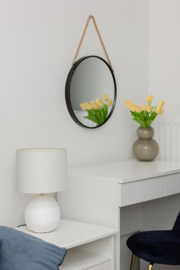 Cozy Apartment With Parking Bakalarska By Noclegi Renters Warsaw Ngoại thất bức ảnh