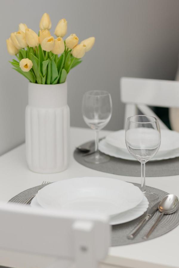 Cozy Apartment With Parking Bakalarska By Noclegi Renters Warsaw Ngoại thất bức ảnh