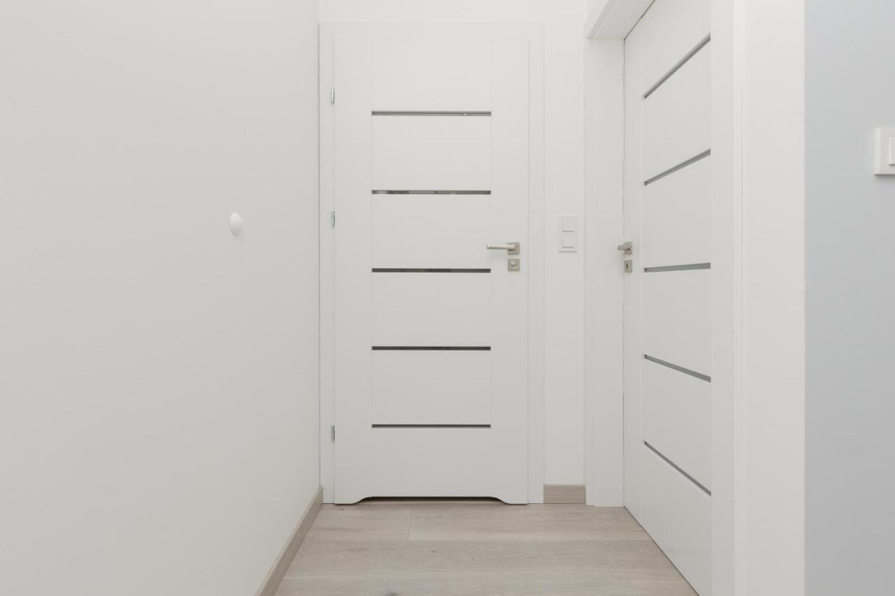 Cozy Apartment With Parking Bakalarska By Noclegi Renters Warsaw Ngoại thất bức ảnh